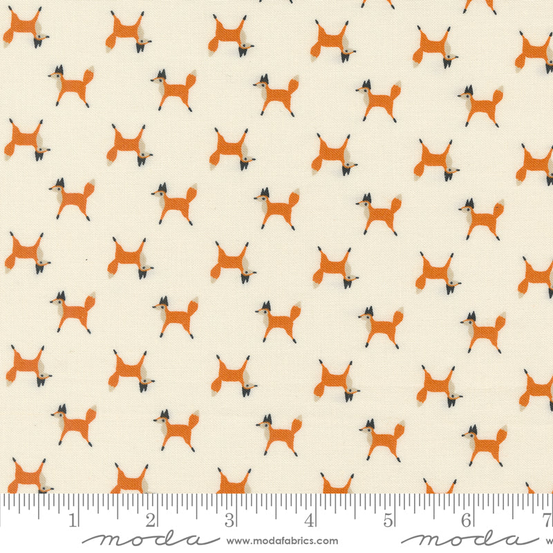 WOODLAND WONDER: Fox Trot-Cloud (1/4 Yard)