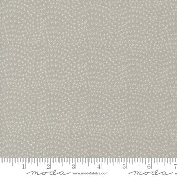 WOODLAND WONDER: Angle Tangle-Fog (1/4 Yard)