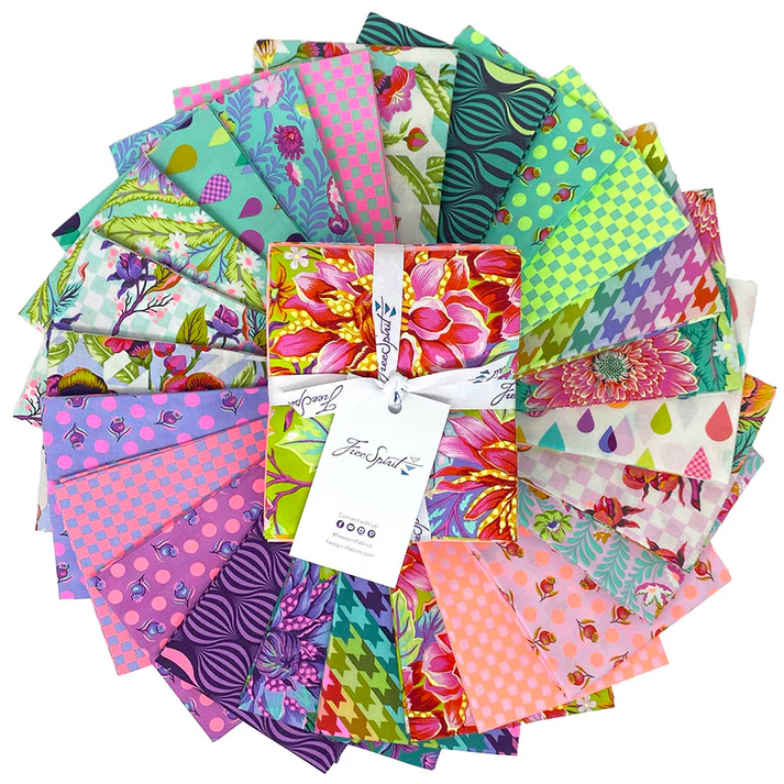 Tula Pink UNTAMED: Fat Quarter Bundle 24 pcs