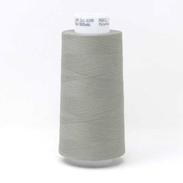 PERFECT QUILTING THREAD: 50wt cotton/poly 3500m-0189