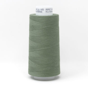 PERFECT QUILTING THREAD: 50wt cotton/poly 3500m-0652