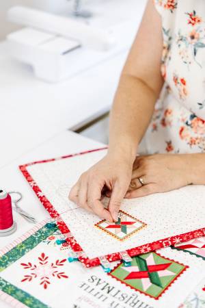 Kimberbell: A Quilty Little Christmas Needle Minder